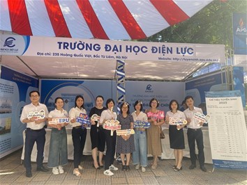 ĐỒNG HÀNH CÙNG THÍ SINH CHỌN NGUYỆN VỌNG VÀO ĐẠI HỌC